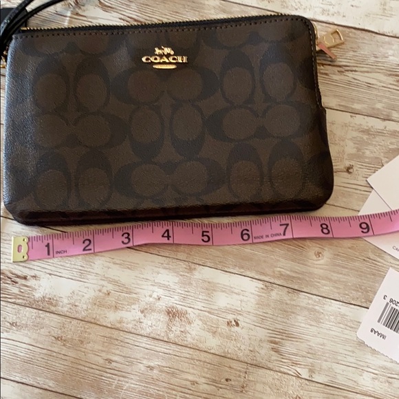 HP | Coach wristlet - Picture 6 of 6